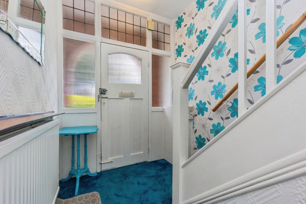 Property photo 2 of 19 Pbox-Img.Jpg