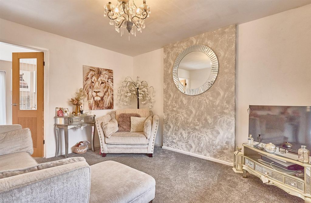 Property photo 2 of 12 Brosdale Road_3.Jpg