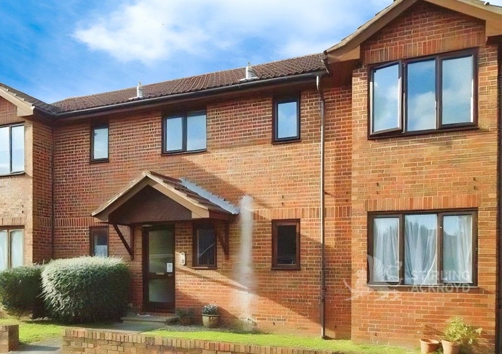 Property photo 1 of 5 External