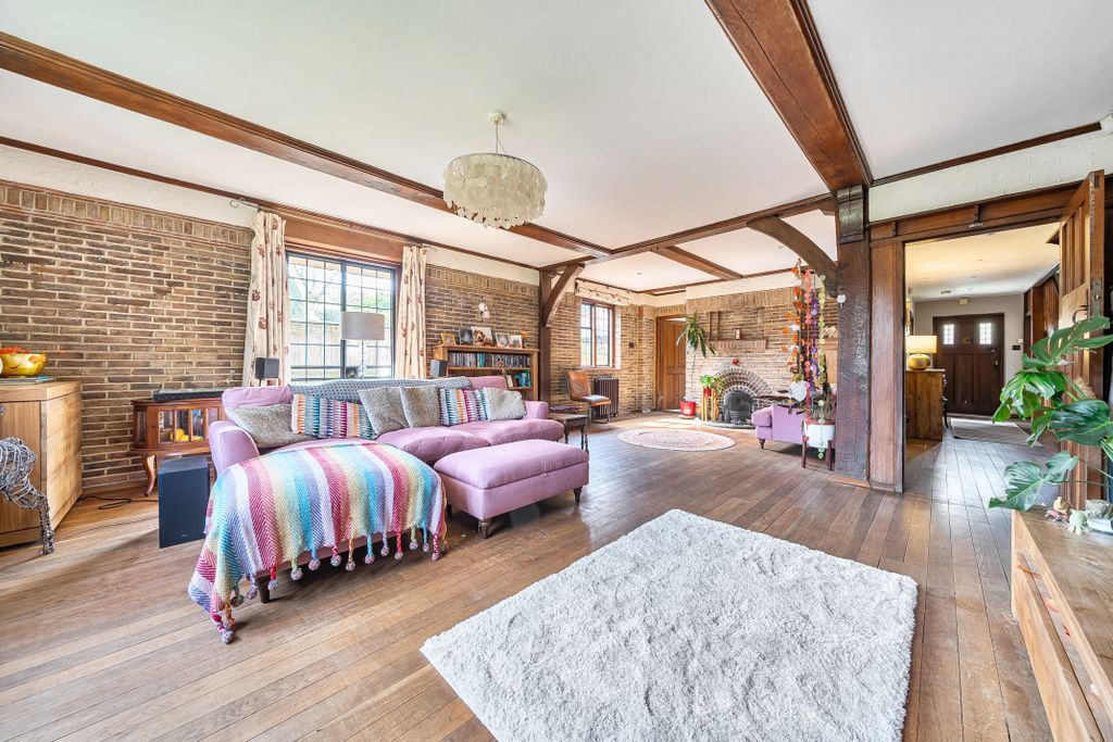 Property photo 3 of 15