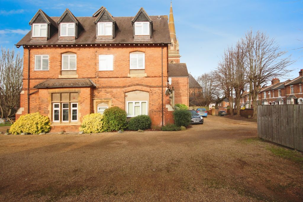 Property photo 1 of 6