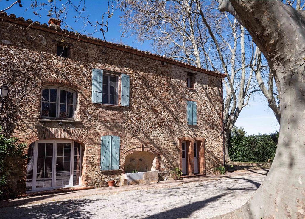 Property photo 1 of 28