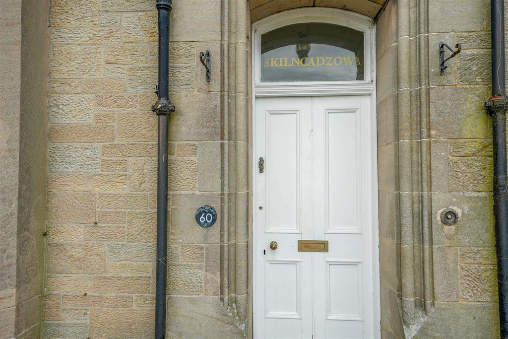 Property photo 3 of 33 3.Jpg
