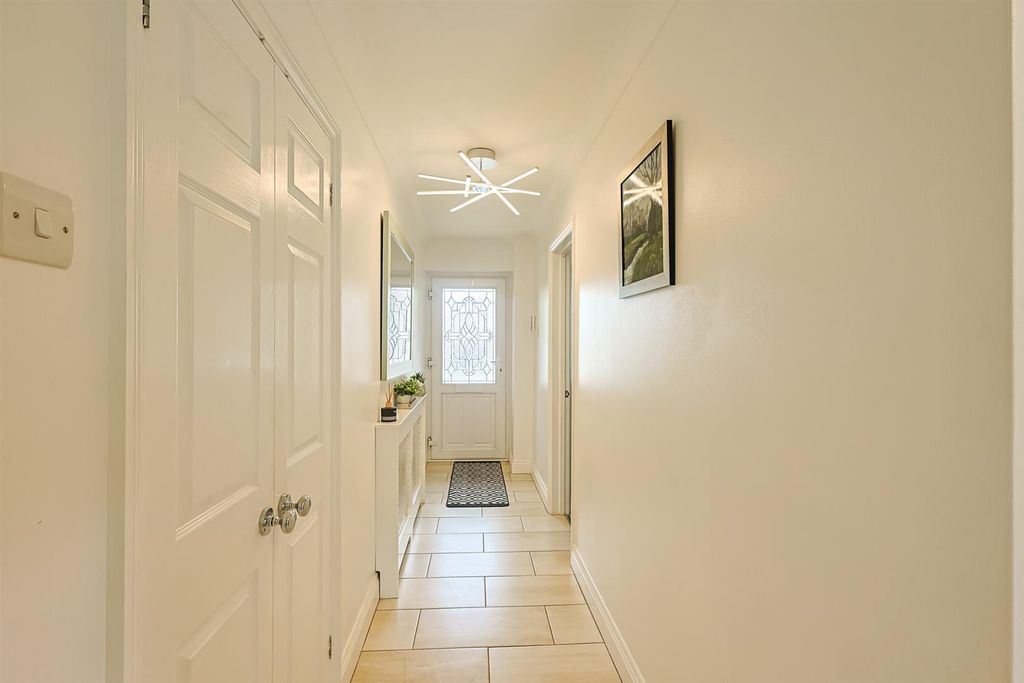Property photo 2 of 30