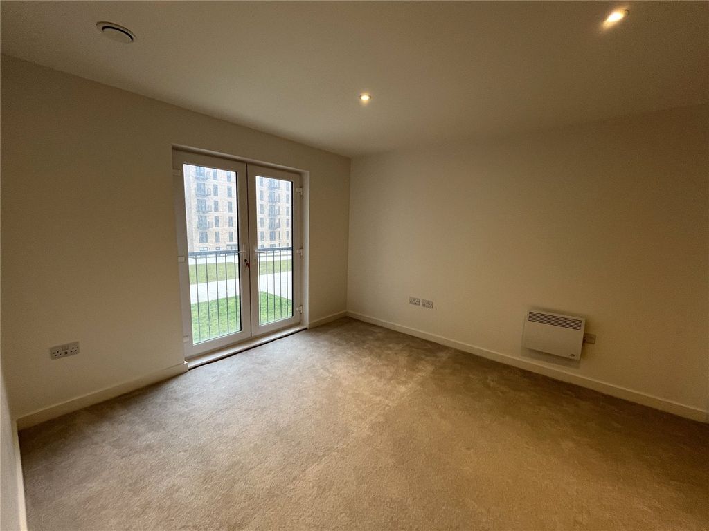 Property photo 2 of 8 Picture No. 03