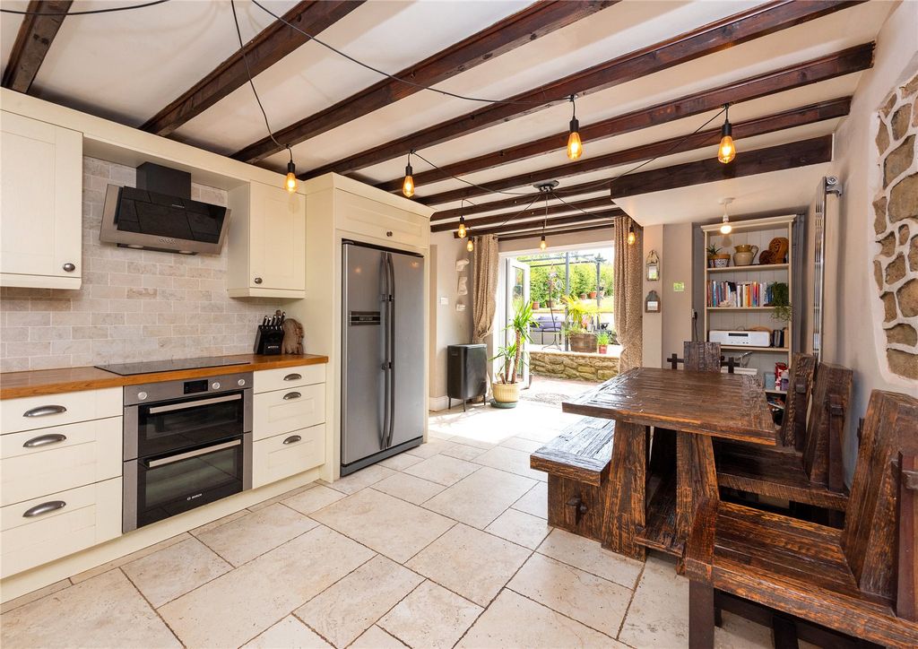 Property photo 3 of 24 Dining Area