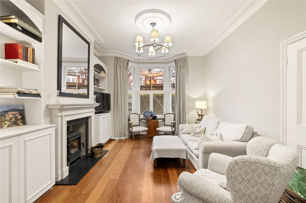 Property photo 3 of 13 Reception