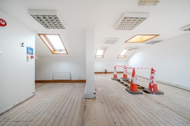 Property photo 2 of 30 Internal