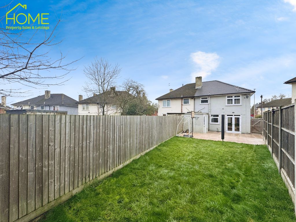 Property photo 2 of 19 Rear Garden