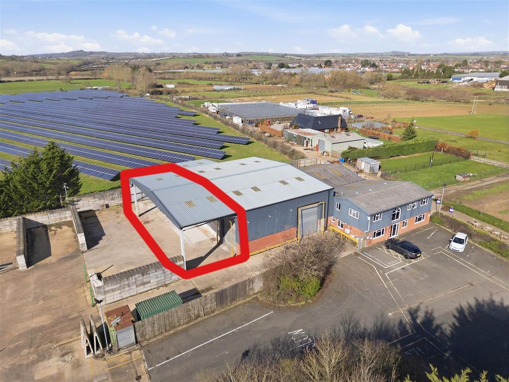 Property photo 2 of 12 Red Line - Canopy.Jpg