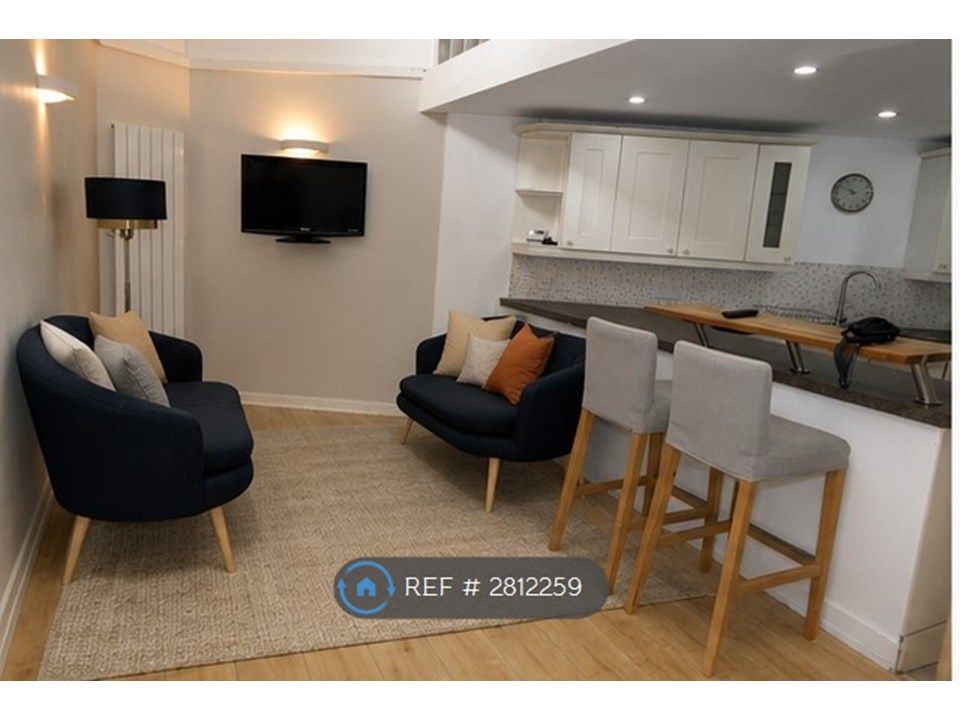 Property photo 1 of 6 Cozy Lounging