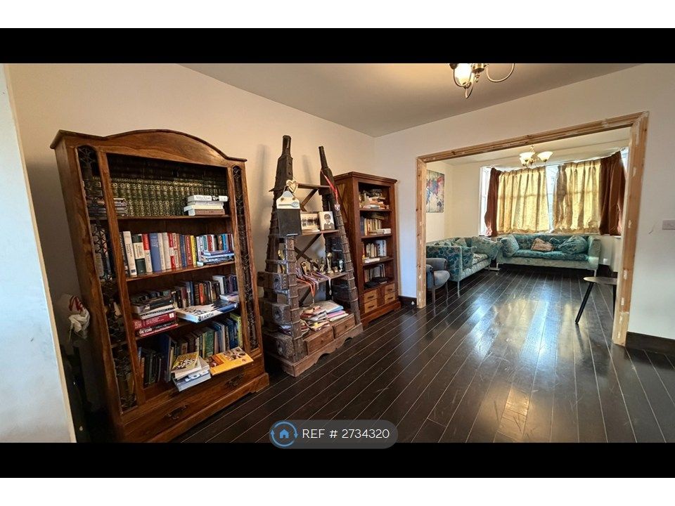 Property photo 3 of 26