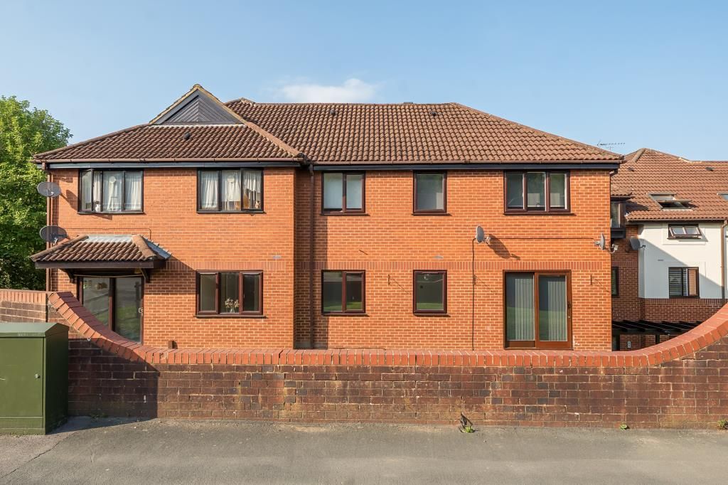 Property photo 3 of 18 External View
