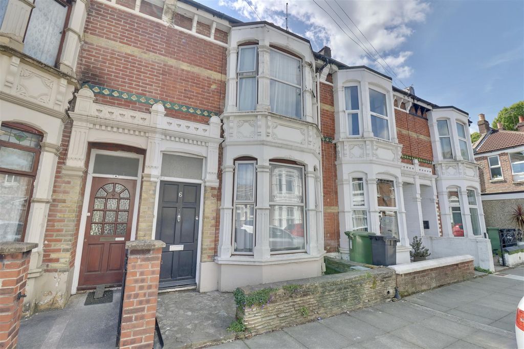 Property photo 1 of 16 6Ff7C7A7-3D9C-43B4-8C67-61F251Bbac29_1_201_A.Jpeg