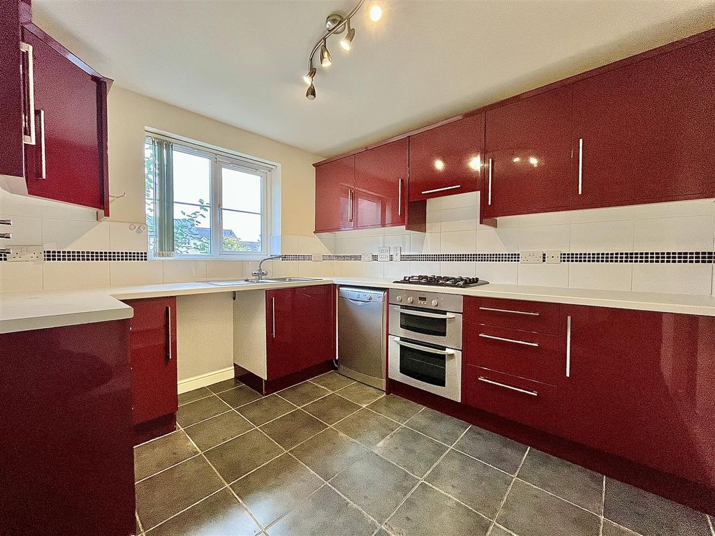 Property photo 2 of 17