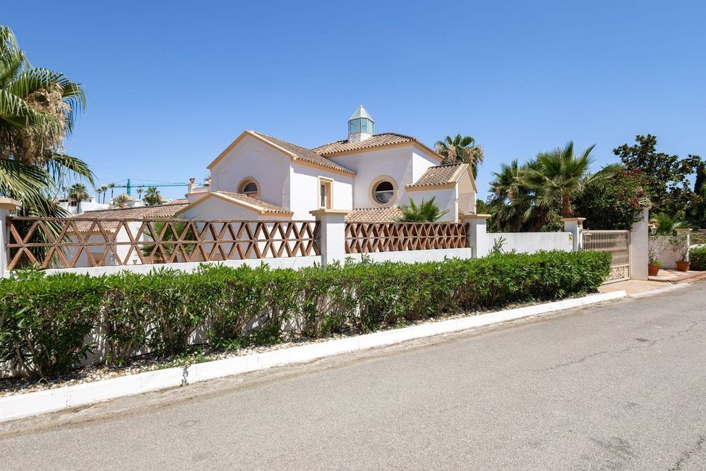 Property photo 1 of 45