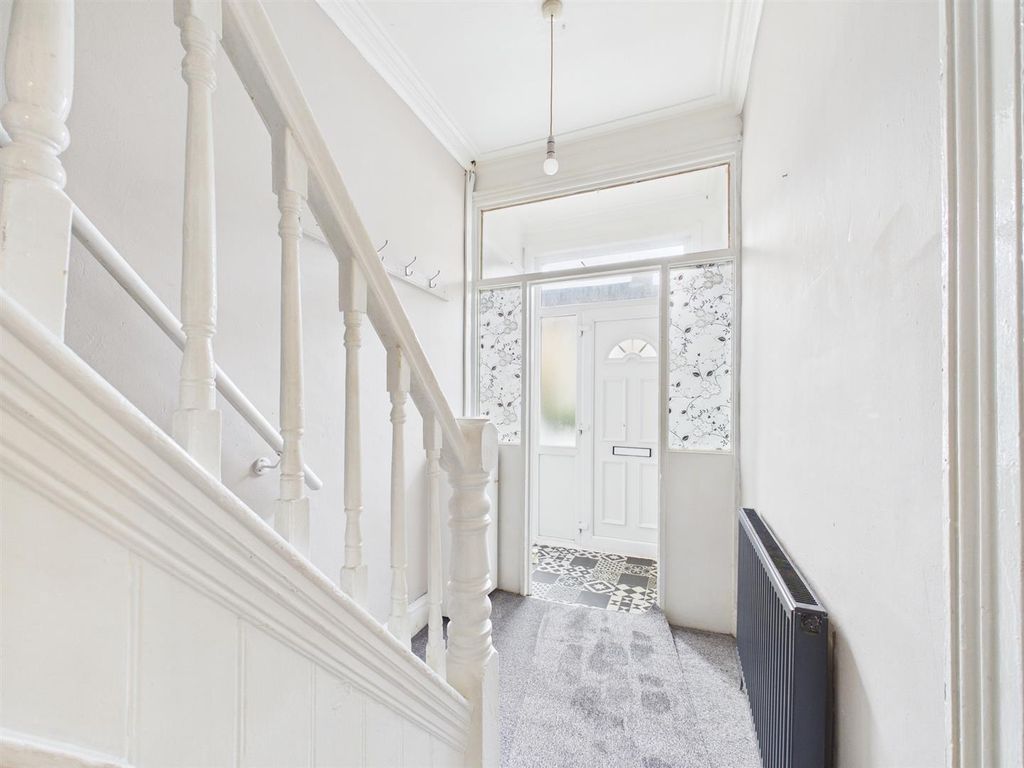 Property photo 2 of 15 Cam03604G0-Pr0277-Still005.Jpg