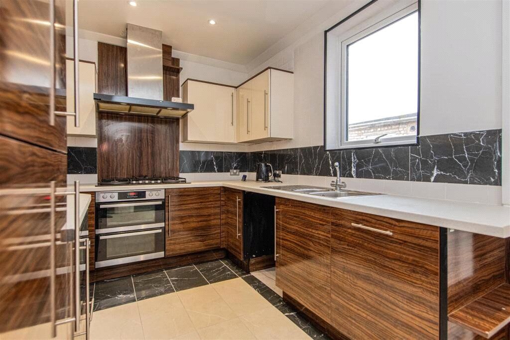 Property photo 3 of 10 Picture No. 04