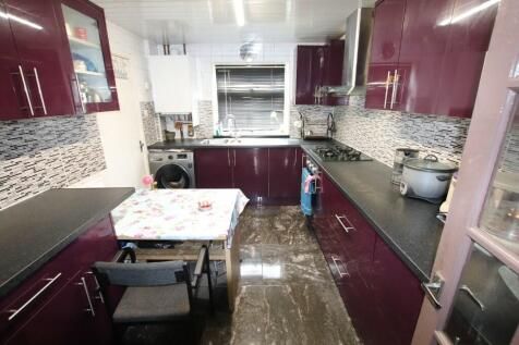 Property photo 2 of 11 236954_Dressave_Img_03_0000_Max_476x317