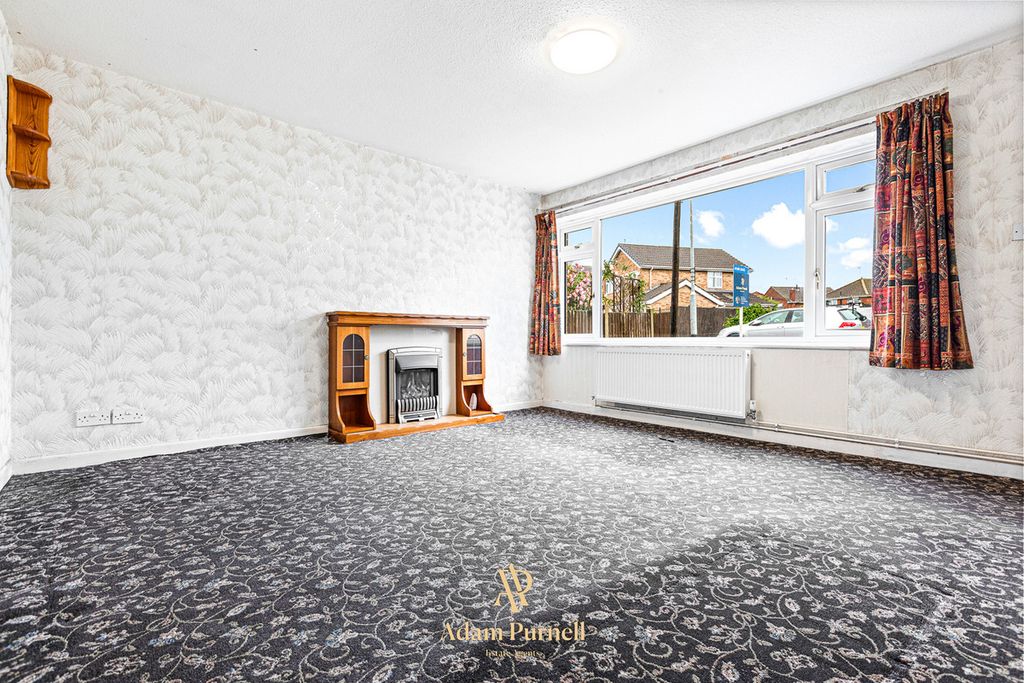 Property photo 2 of 24
