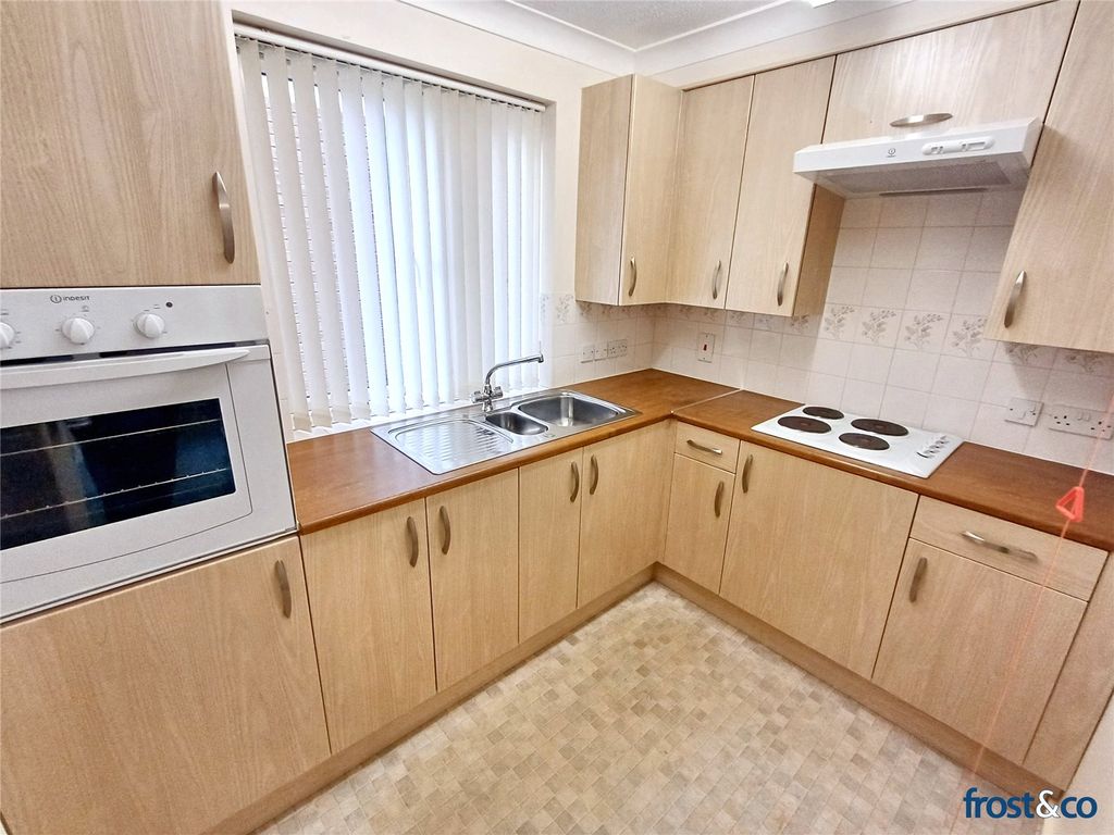 Property photo 3 of 15 Kitchen