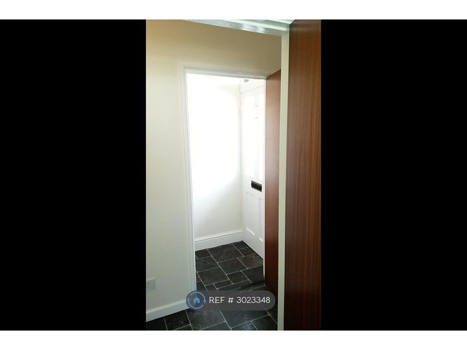 Property photo 2 of 12 Entrance