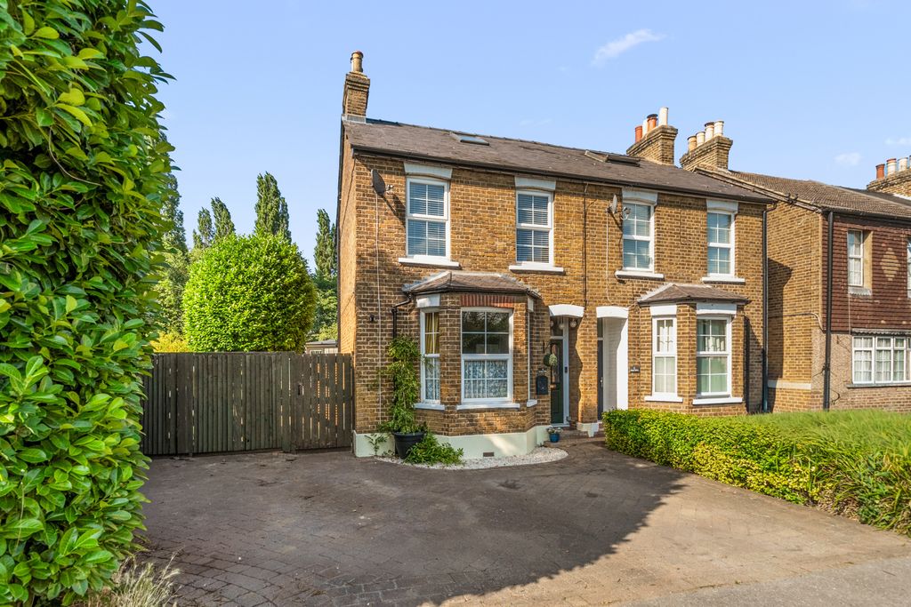 Property photo 1 of 24 Picture No. 22