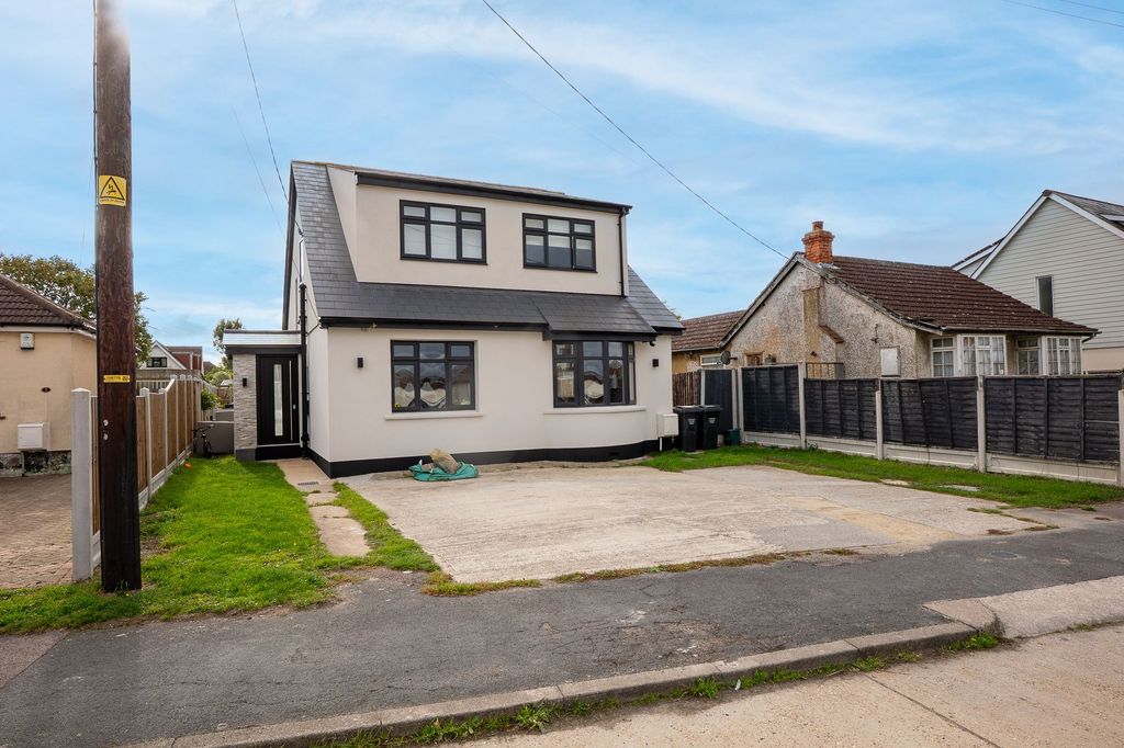 Property photo 1 of 29