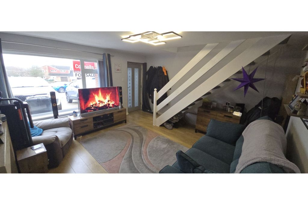 Property photo 3 of 16