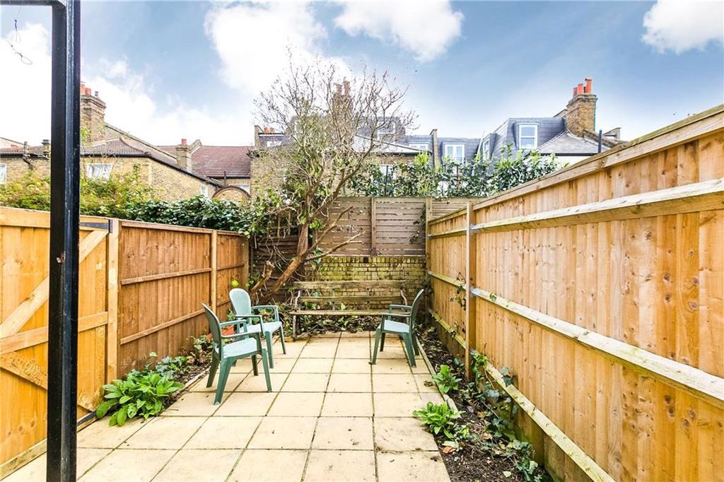 Property photo 3 of 8