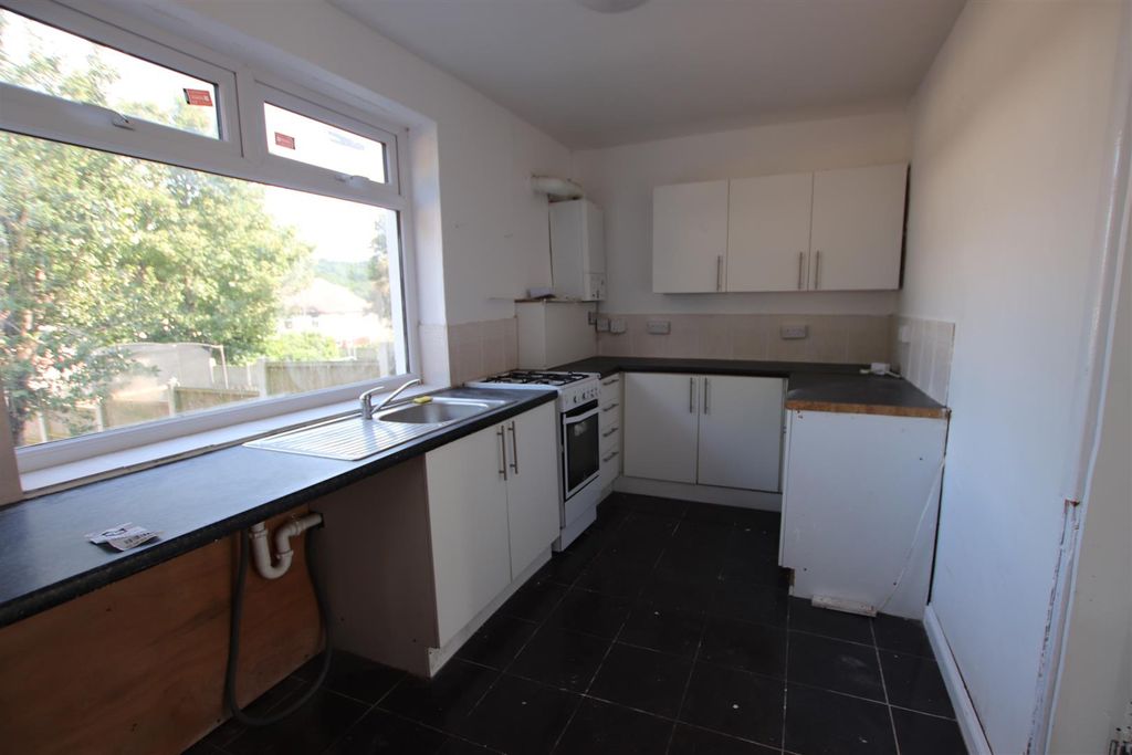 Property photo 3 of 8 Img_2236.Jpg