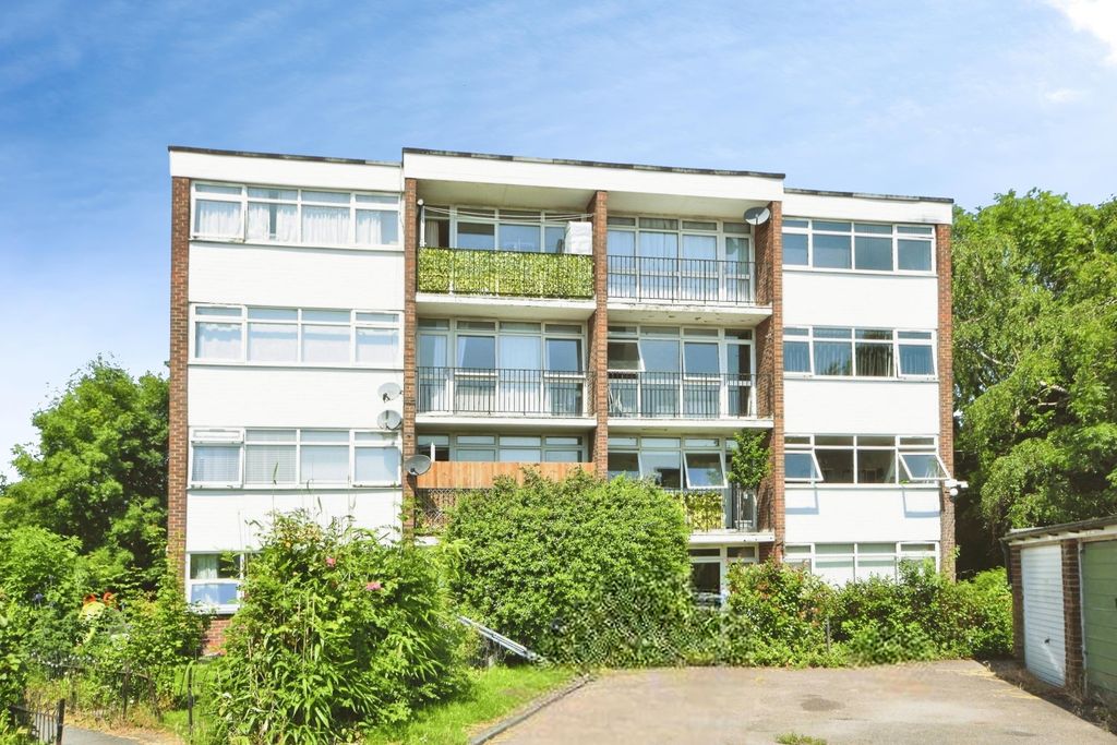 Additional image 16 of 2 bed flat for saleTower Hill, Brentwood CM14