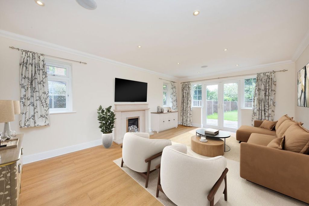 Property photo 2 of 9