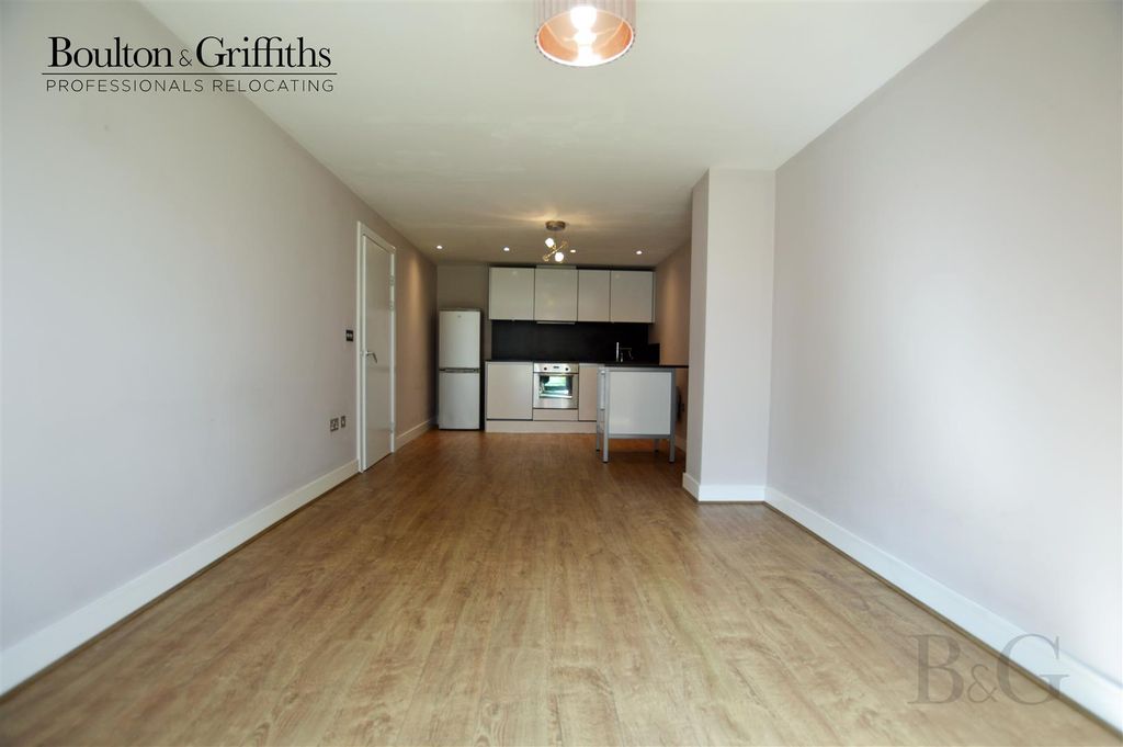 Property photo 3 of 12 Reception