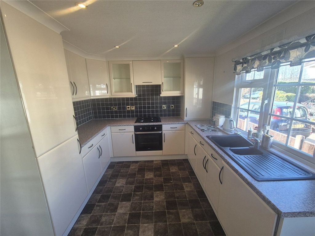 Property photo 2 of 12 Picture No. 03