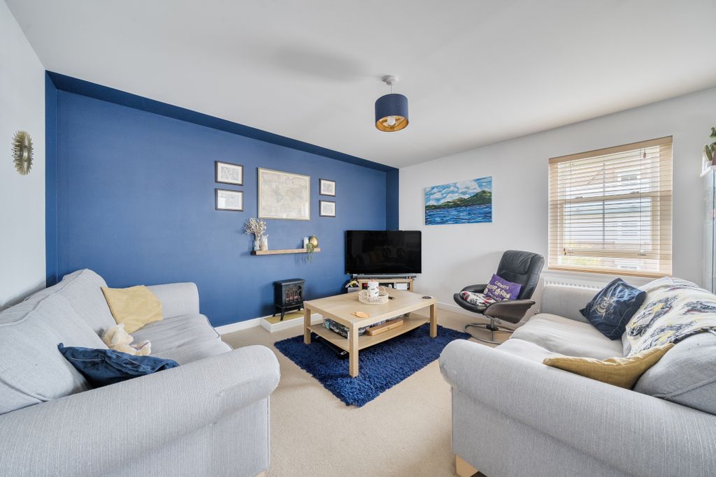 Property photo 2 of 12 1362317768E4E95Fba17A