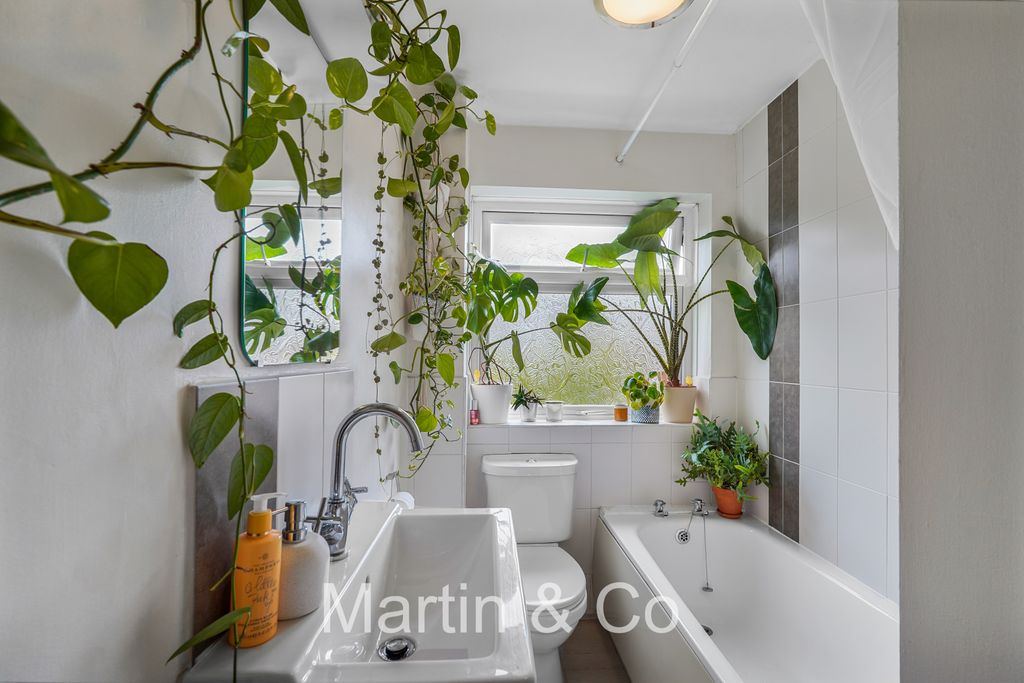 Property photo 3 of 17 _Dsc2375