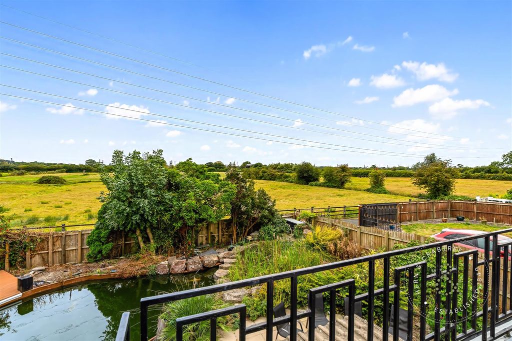 Property photo 2 of 65 Catherine Drive, Hern Crabtree (62).Jpeg