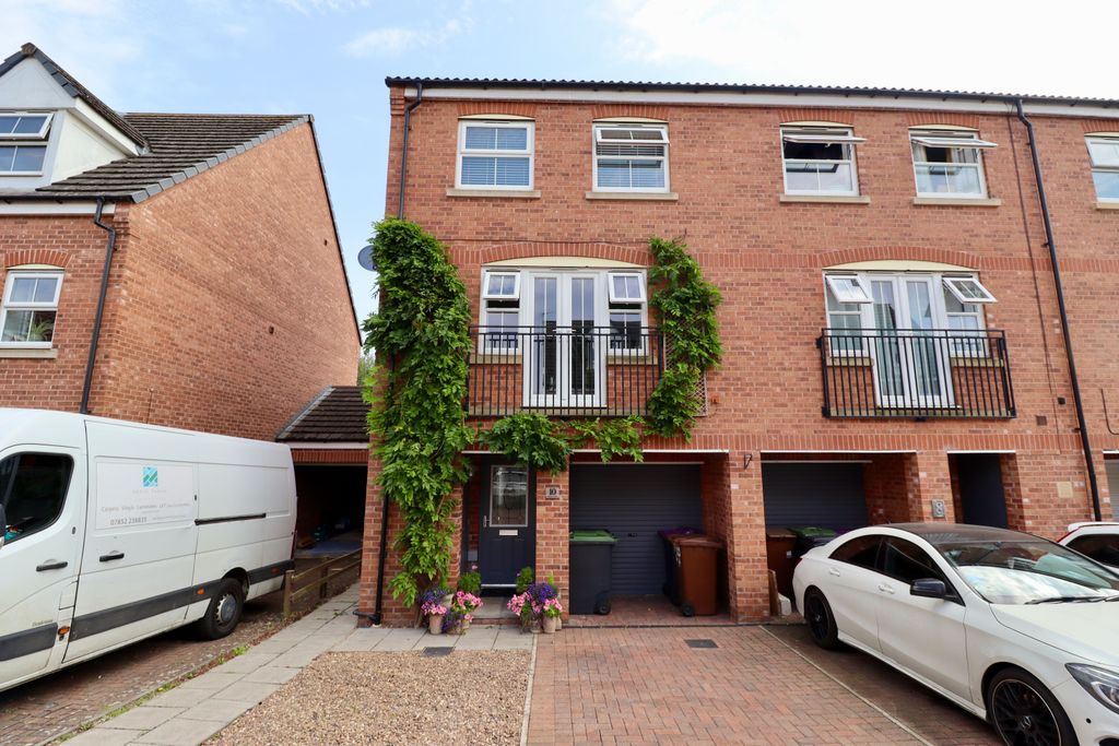 Property photo 1 of 18 Img_9162