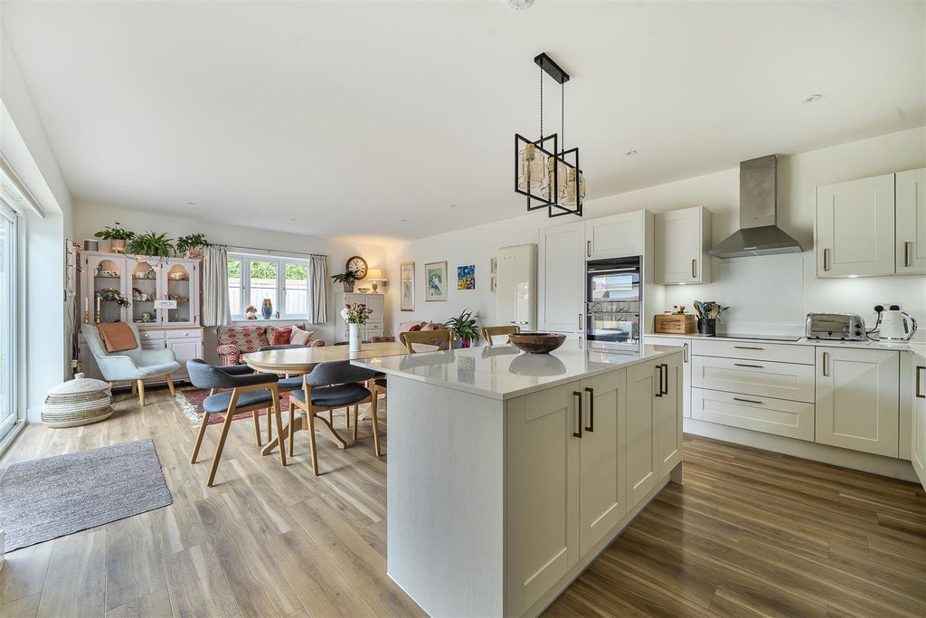 Property photo 2 of 22 1422509-13-69A821651594F.Jpg