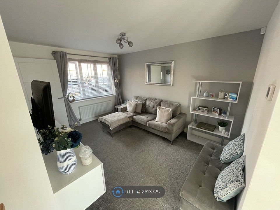 Property photo 3 of 11
