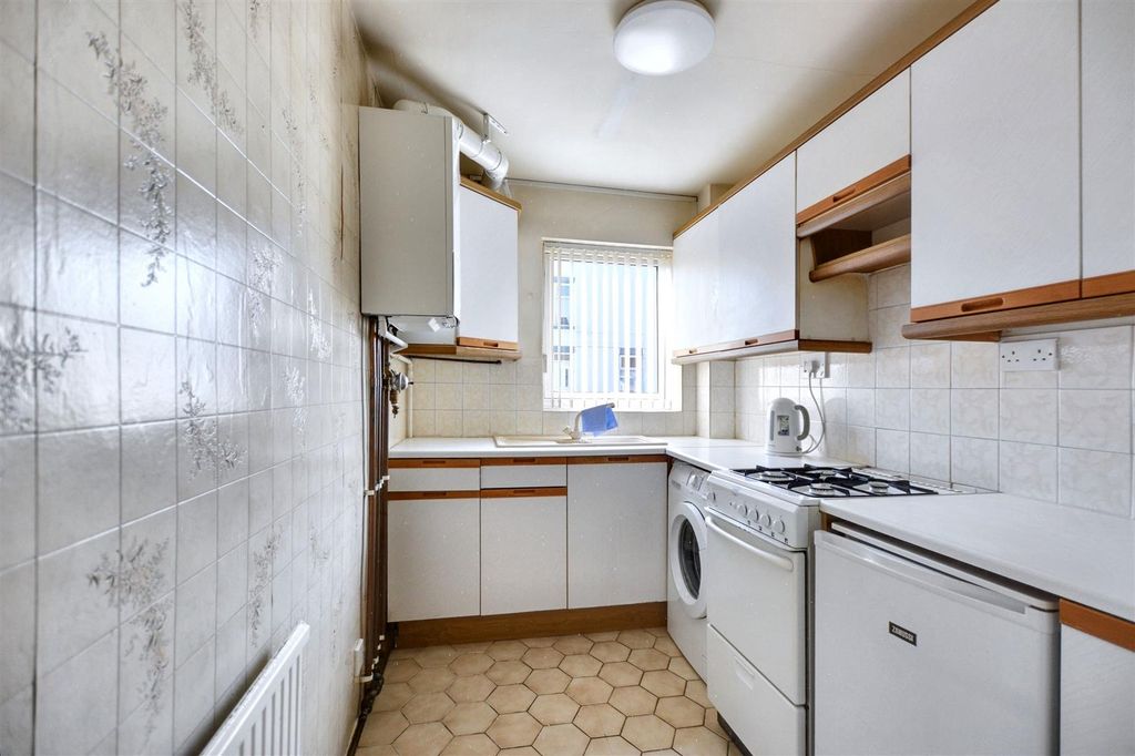 Property photo 3 of 15 Kitchen_1.Jpeg