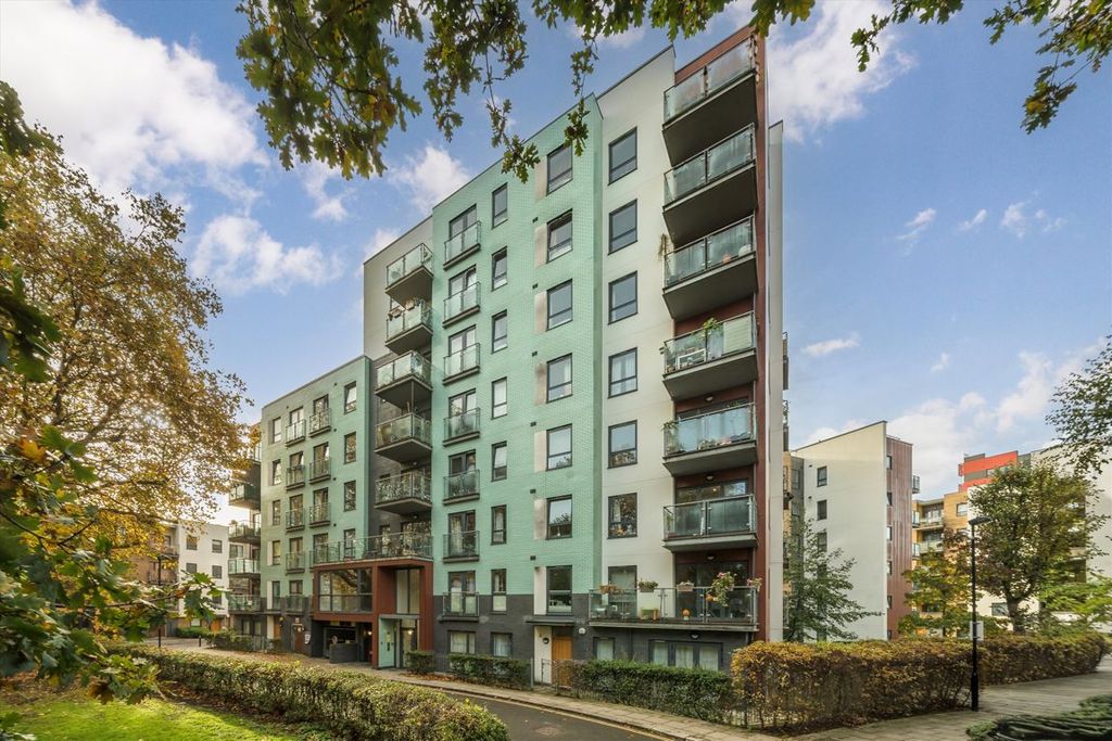 Property photo 1 of 8