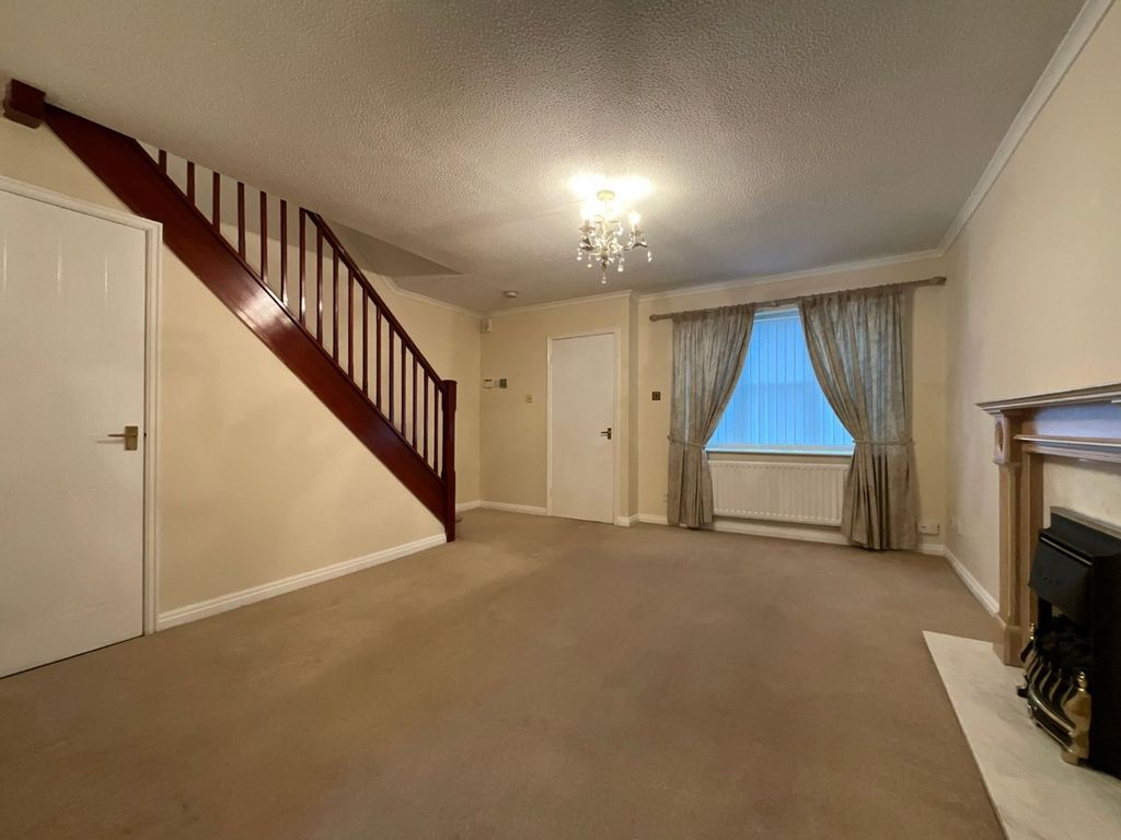 Property photo 2 of 21