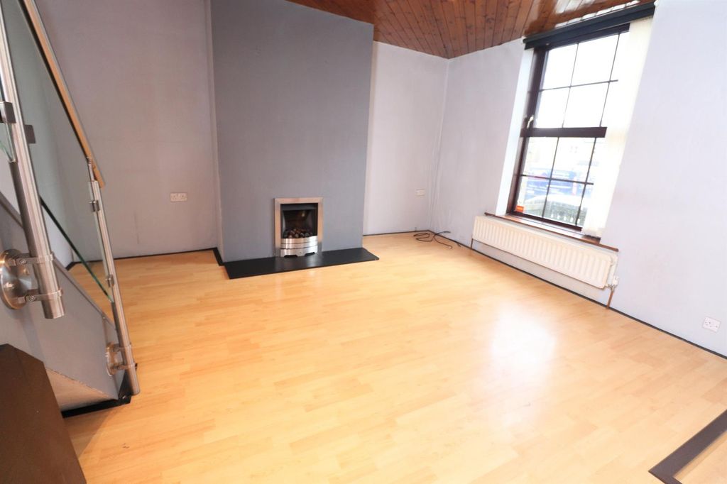 Property photo 3 of 13 0 General