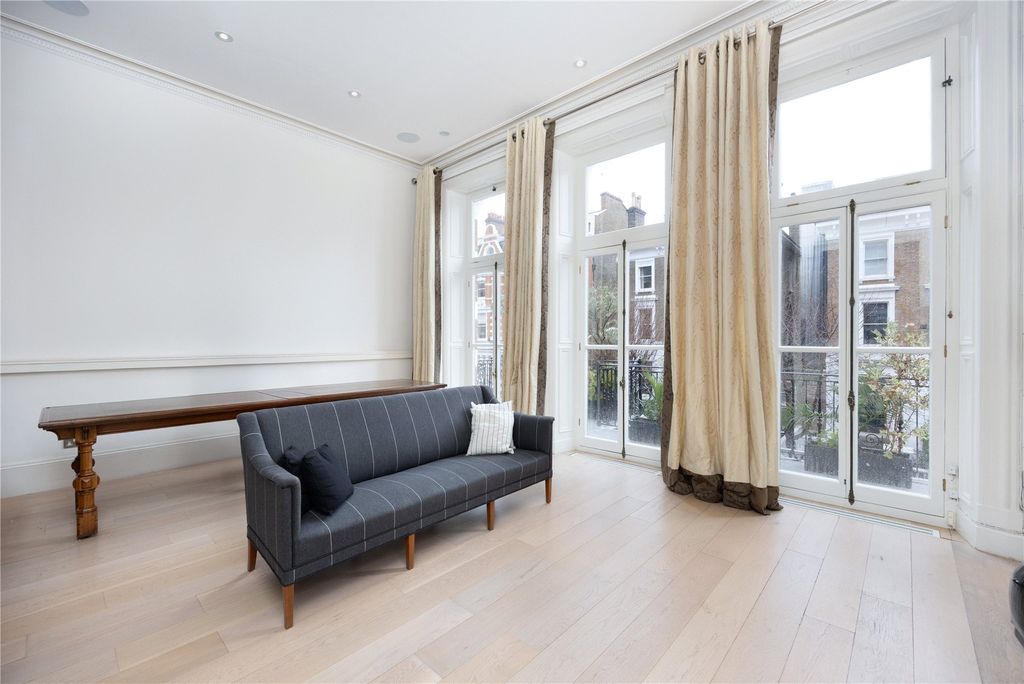 Property photo 3 of 10 Reception Room