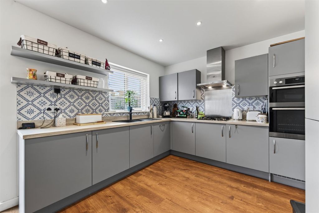 Property photo 3 of 19 9Stonebriggwayweb22.Jpg