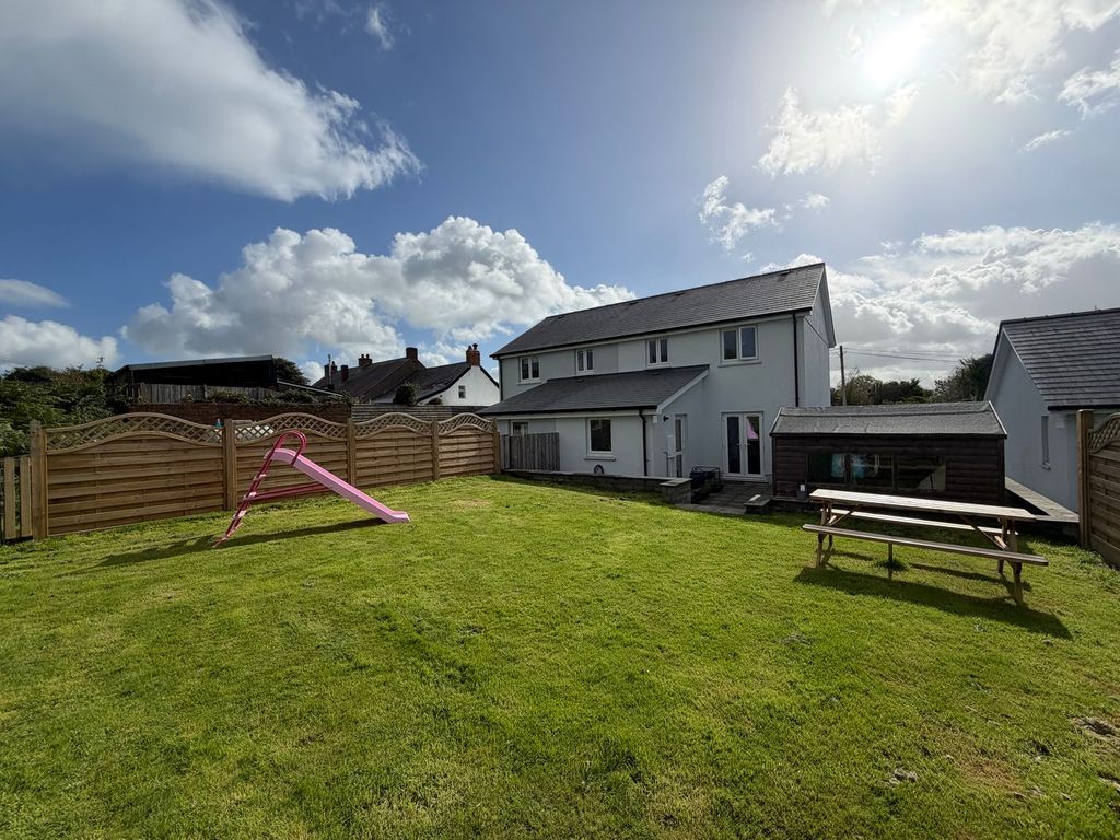 Property photo 2 of 18