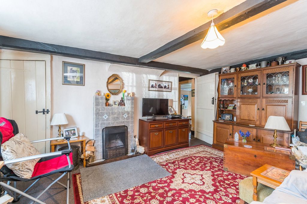 Property photo 3 of 16