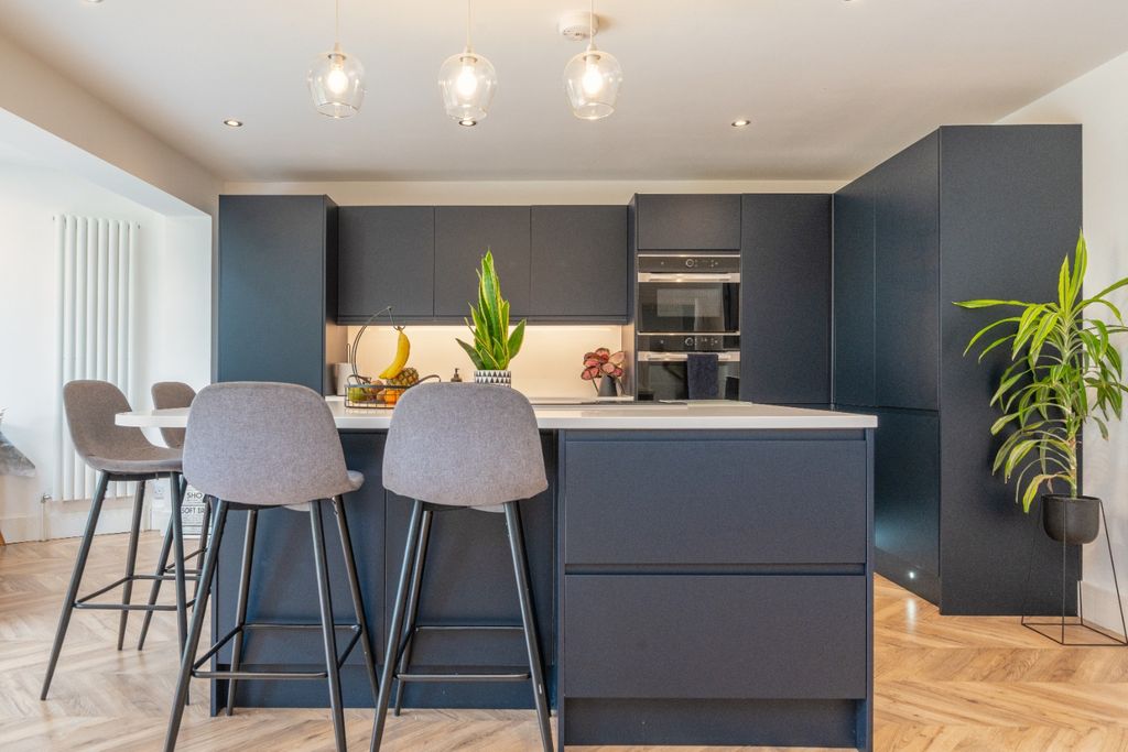 Property photo 3 of 22 3468563